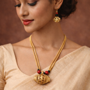 Madol pendant and earrings