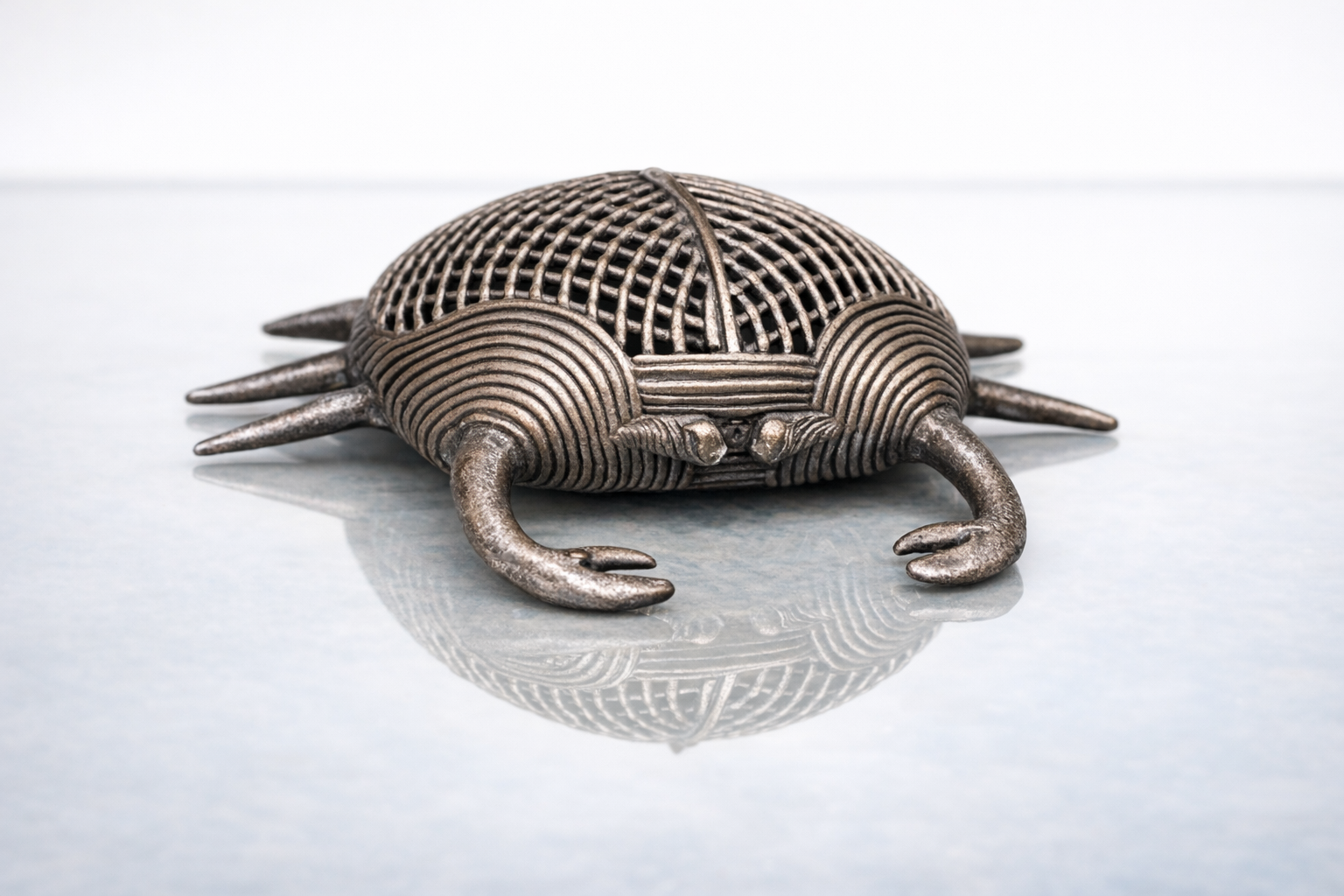 Handcrafted Dhokra Crab Sculpture – Timeless Tribal Art for Your Home - Image 3