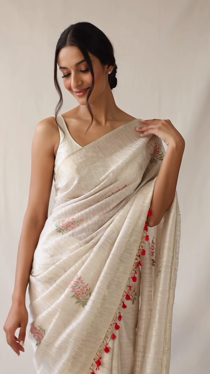 Ivory Jamdani Saree with Red Tassel Border & Floral Weave - Image 2